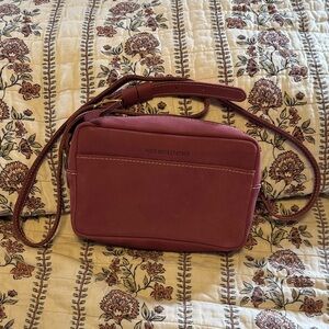 Portland leather camera bag foxglove